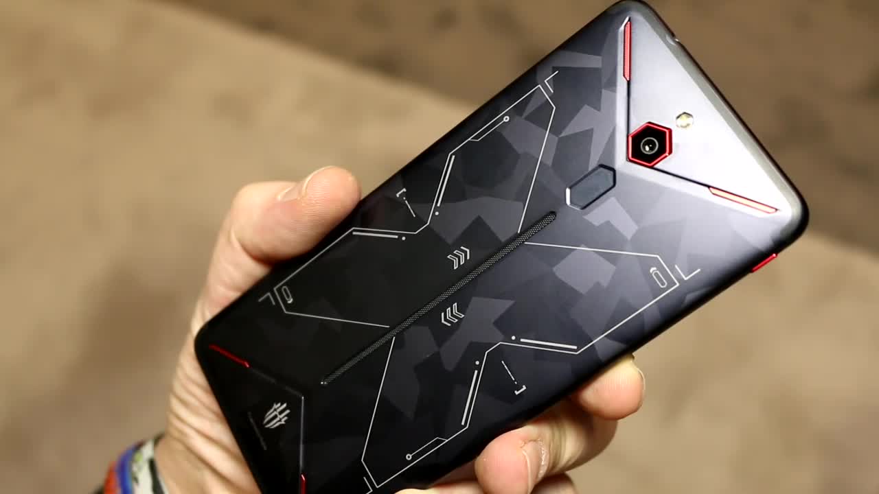 Smartphone, Android, Gaming, Hands-On, Ces, Zte, Roland Quandt, CES 2019, Nubia RedMagic Mars