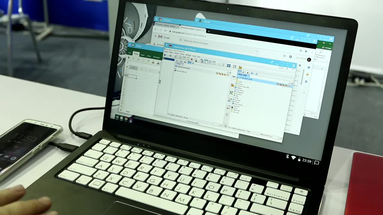 Smartphone, Betriebssystem, Windows, App, Desktop, Benutzeroberfläche, x86, Programm, Multitasking, Fenster, rdp, Auxens, Oxi, Android-Desktop