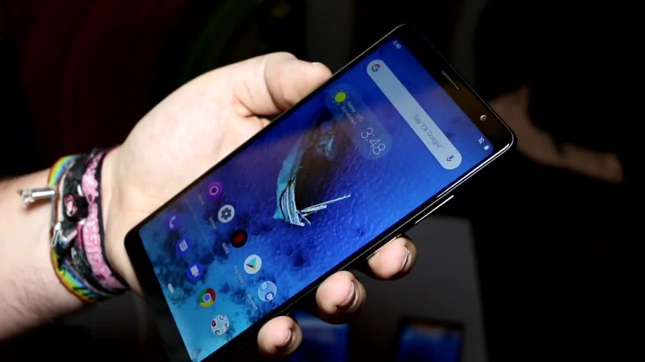 Smartphone, Android, Lenovo, Mwc, Phablet, Roland Quandt, MWC 2019, Tab V7