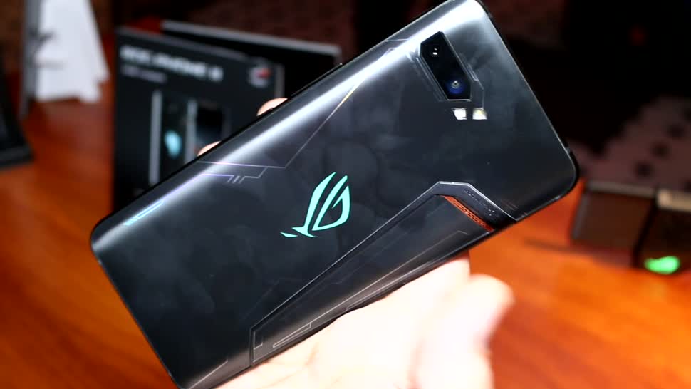 Gaming, Spiele, Test, Launch, Asus, Octacore, Hands-On, Preis, Ifa, Hands on, Controller, OLED, Review, Spezifikationen, Lüfter, IFA 2019, zocken, Euro, Rog, Qualcomm Snapdragon 855 Plus, Republic of Gamers, Asus ROG Phone 2, 120 Hertz, Qualcomm Snapdragon 855+, ASUS ROG Phone II