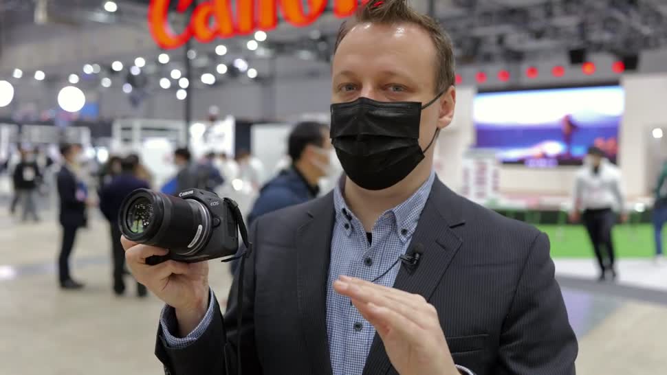 Canon EOS R50: Neue Einsteiger-DSLM zeigt sich auf der CP+