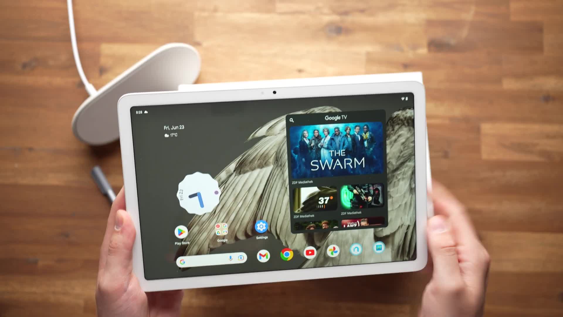 Erste Eindr�cke: Google Pixel Tablet mit Stift und Dock ausgepackt