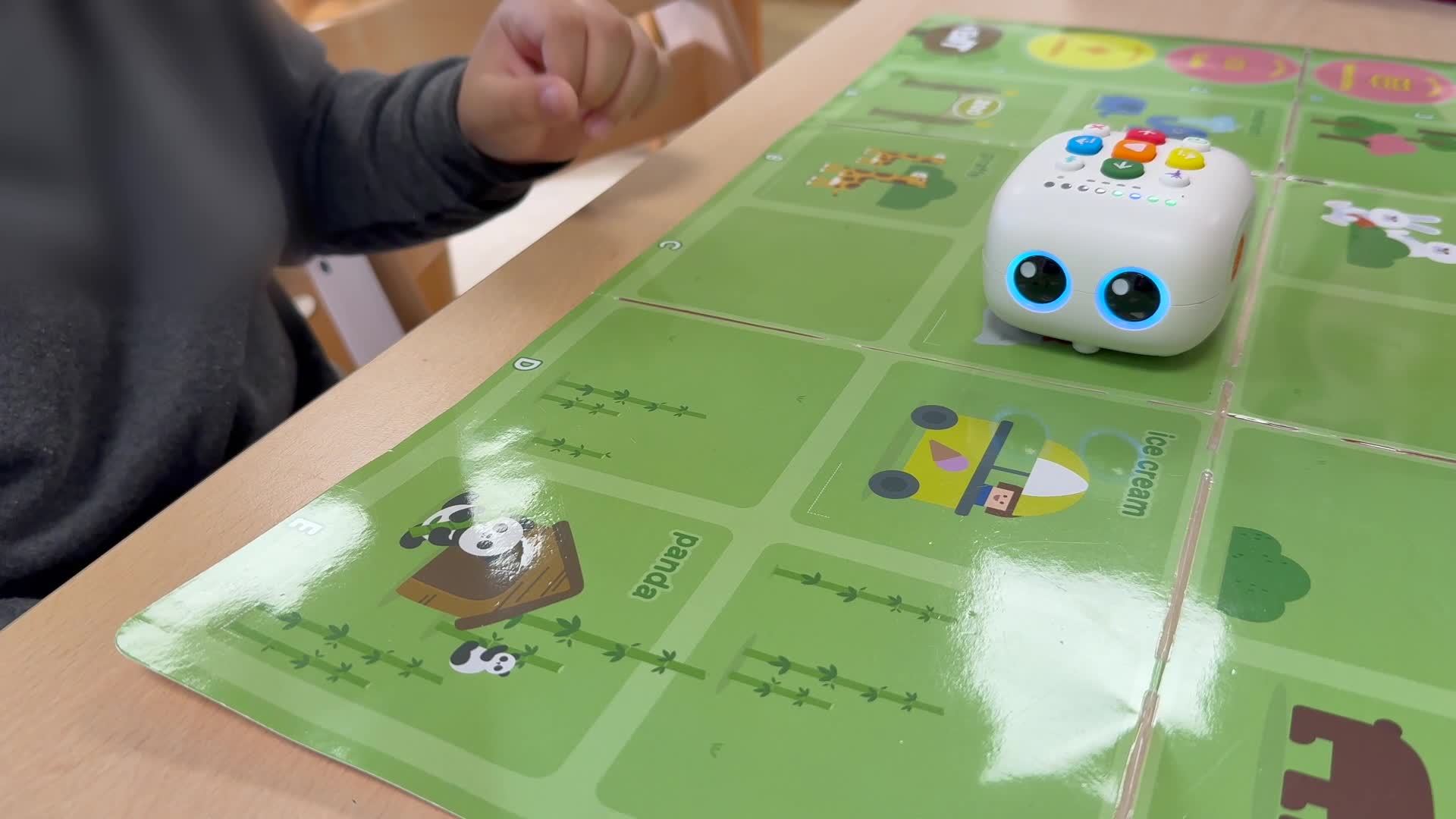 Lernroboter Tale-Bot Pro: Kreativit�t spart Investition in Zubeh�r