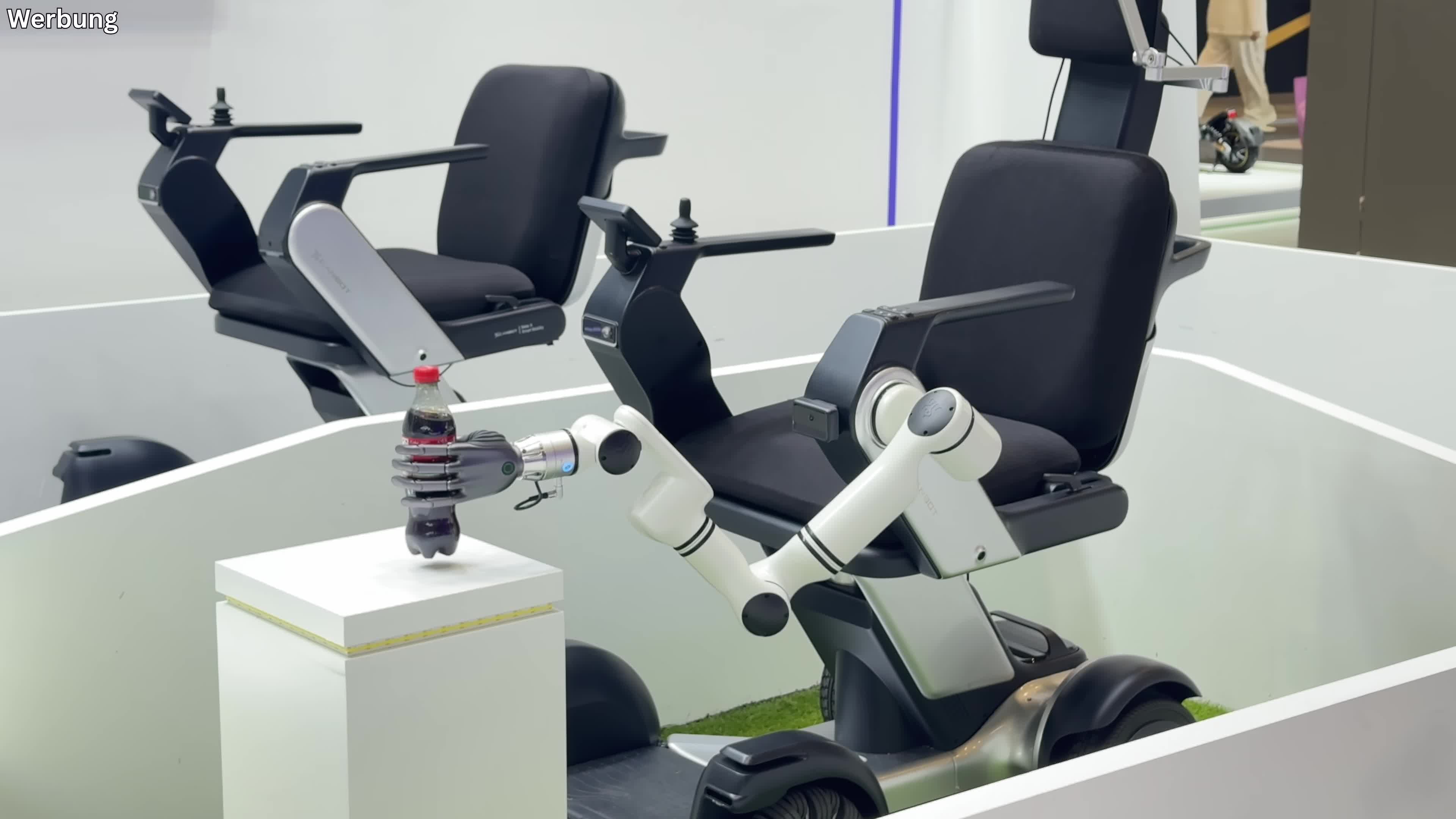 Xcanbot Mate X: Der E-Rollstuhl lernt das autonome Fahren