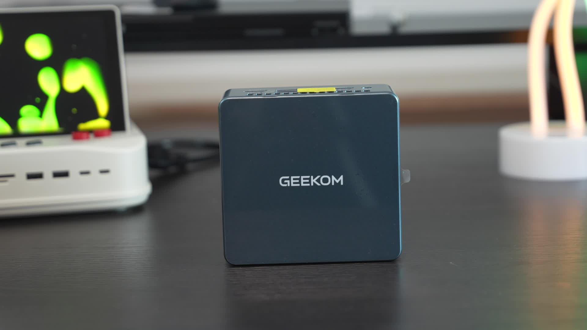 Geekom IT13 im Test: Anspruchsvoller Mini-PC mit starkem Innenleben